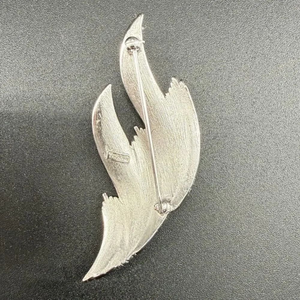 Vintage Crown Trifari Signed Brushed Silver Tone Leaf / Feather Wing Brooch Pin